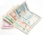 zimbabwe_dollar_bills