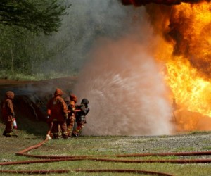 finance_trader_fire_fight