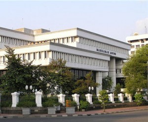 With one month to go, Indonesia ban has nickel on knife's edge