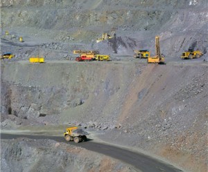 Iron ore price stabilizes: BHP, Rio, analysts say fall 'temporary'