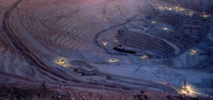 Base_Metals_Escondida_at_night