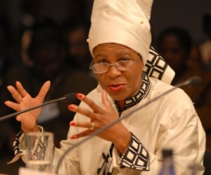 Gold Fields chairwoman quits for politics