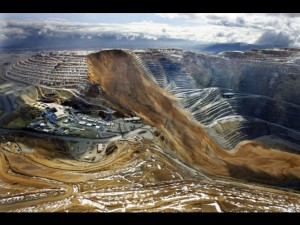Bingham Canyon Mine slope slide