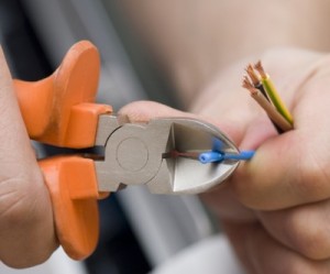 Over $60,000 worth of copper wire stolen in Utah leaves highway in the dark