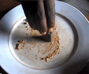 PHOTOS: A glance into Congo’s illegal gold trading