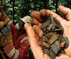 Glencore Xstrata to pursue $3bn iron ore project in Congo