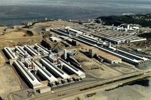 Aluminum giant Alcoa to close its three smelters in Canada