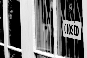 Gold hits 8-week low over U.S. shutdown