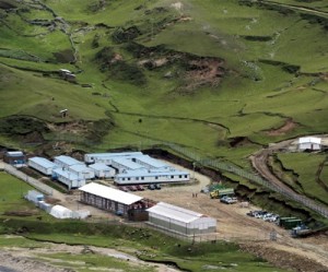 Newmont eyeing Glencore Xstrata's copper mine in Peru