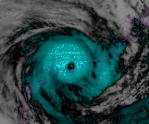 Strengthened cyclone forces Australia to halt iron ore exports