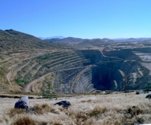 Anglogold drops spin-off, rights offer plans