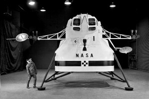 NASA begins accepting applications from privates to mine the moon