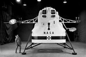 NASA begins accepting applications from privates to mine the moon