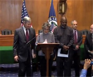 Senators bash Keystone pipeline