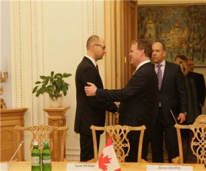 Gold simmers as Ukraine crisis cools