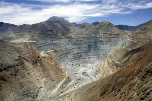 Antofagasta hit by copper slump, will pay big dividend regardless