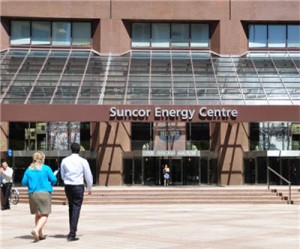 Suncor can't randomly drug test employees, panel rules
