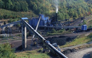 US judge rules Alpha Natural coal mines polluted streams