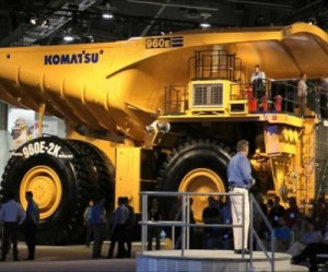 Komatsu’s sales in China sinking faster than expected