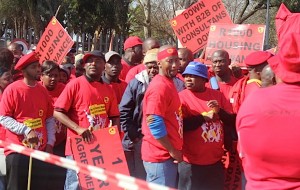 South African metal workers 'to escalate' strike