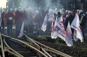 Polish miners abandon Russian coal imports blockade