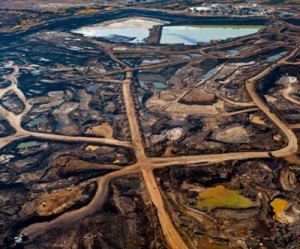 Canadian premiers say Energy East pipeline a 'nation-building' exercise