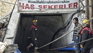 Landslide halts rescue efforts at Turkish mine
