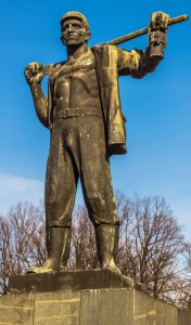 Polish coal miner slashes production forecast amid restructuring