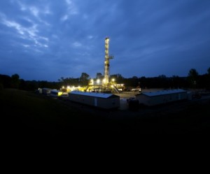 New low in oil prices drags BHP Billiton stock below 2009 levels