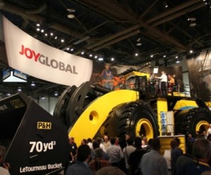 Joy Global beats forecasts, but sees 2015 as another challenging year