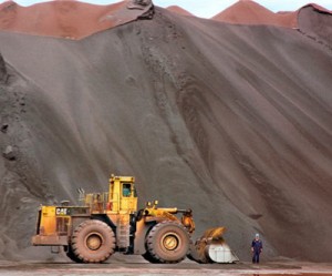 Cliffs Natural removes quarterly dividend to repay debt