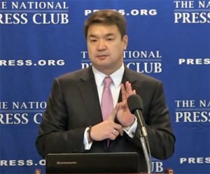 Mongolian text poll's Oyu Tolgoi impact