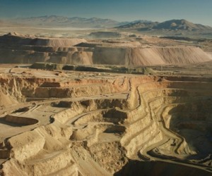 Barrick sells 50% of Zaldivar for $1 billion cash