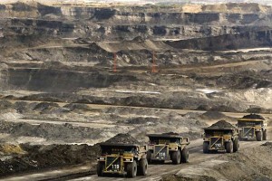 Canadian oil sands set to benefit from low crude output