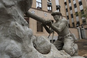 S. Africa chamber of mines refutes Govt. data, says members meet black ownership targets