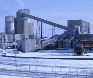 Iamgold trims 2015 output forecast over earthquake disruption at Quebec mine