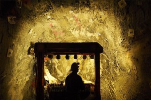 About 10% of global gold output being produced at a loss