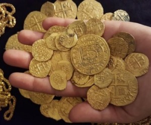 Diver finds $1 million in 300-year-old gold coins off Florida coast