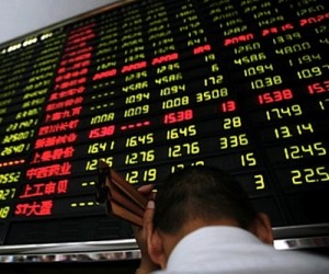 China bars banks from selling commodities-linked products to retail buyers -sources