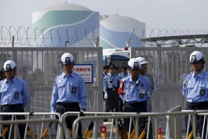Japan resumes producing nuclear power