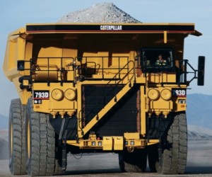 Caterpillar misses on earnings, slashes outlook