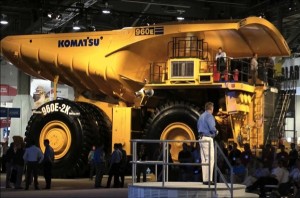 Drop in mining sales takes toll on Komatsu 3Q results