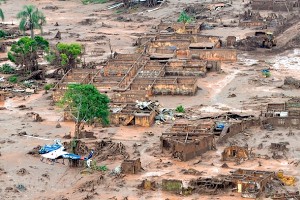 Samarco top executives take leave two months after Brazil dam burst