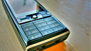 cell phone gold child labour