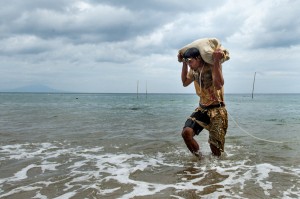 Manila targets gold miners in latest crackdown