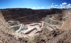 BHP Billiton puts Cerro Colorado copper mine in Chile on the block
