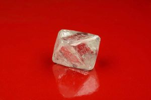 Alrosa finds three large diamonds at prolific Jubilee pipe