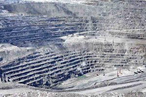 Chaarat Gold offer to Centerra values Kumtor mine at $800 million