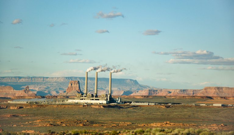 Trump gift to coal industry won't halt decline – report