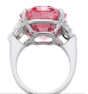 Christie’s to auction largest, finest pink diamond in its history